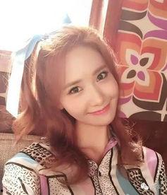 网红允儿 脱,从清纯女神到时尚先锋